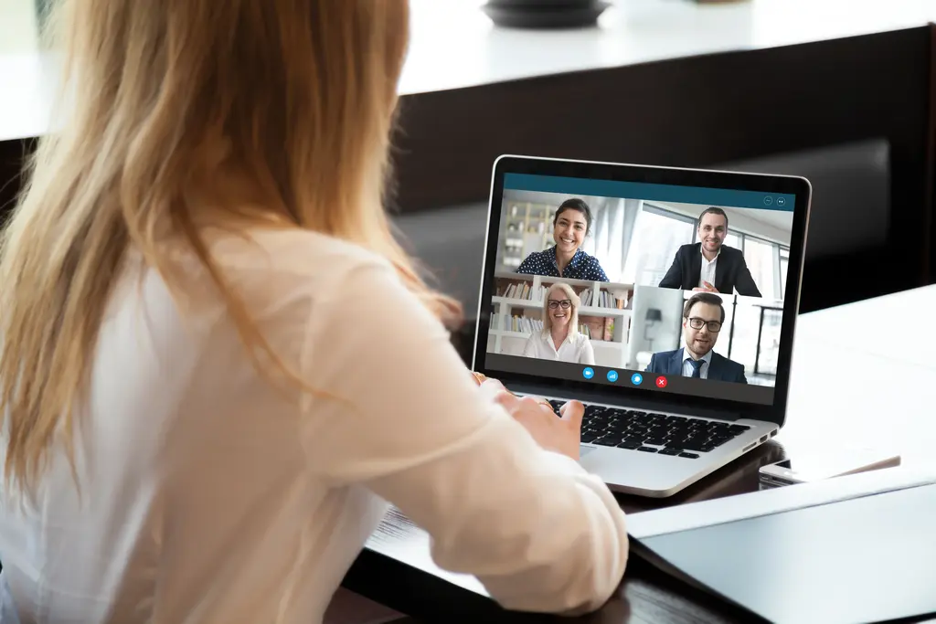 Collaboration Tools: Bridging the Gap Between In-Office and Remote Workers Collaboration Tools: Bridging the Gap Between In-Office and Remote Workers