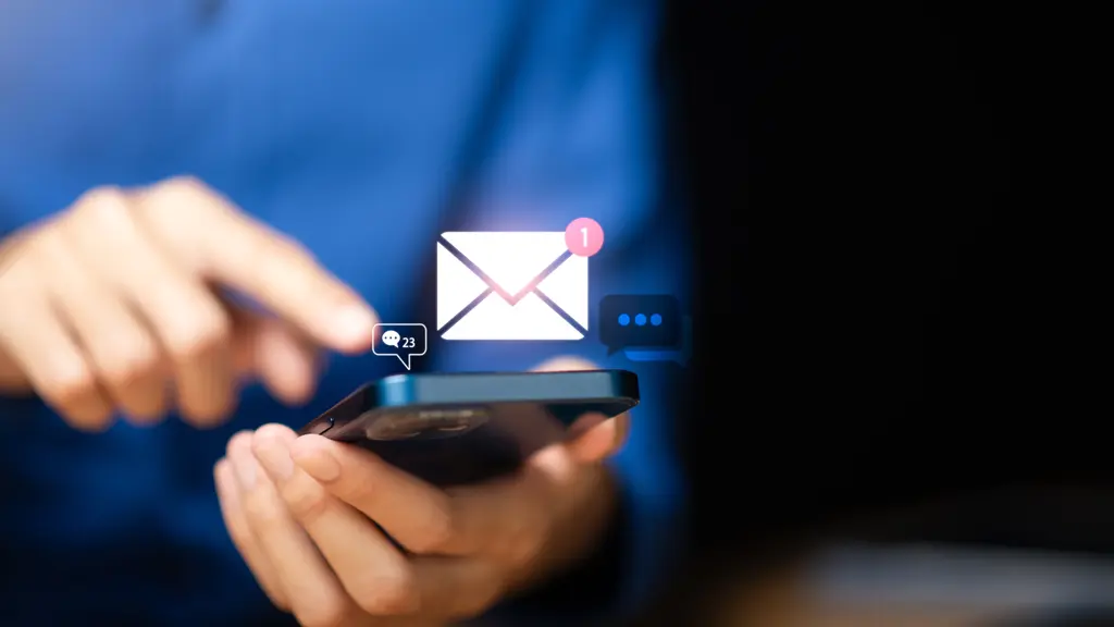 Mobile-First Email Experiences Mobile-First Email Experiences