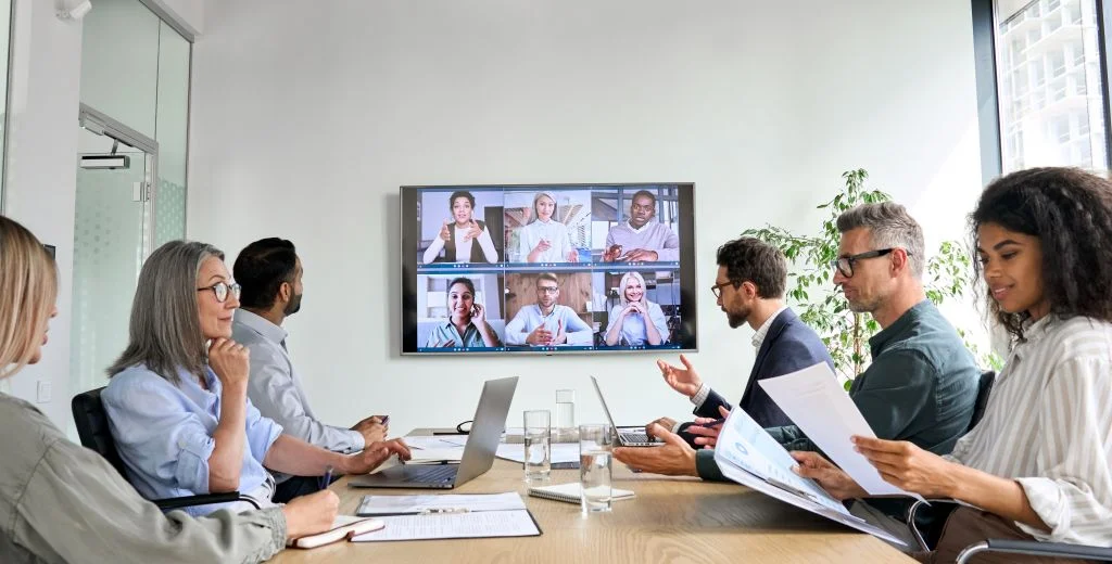 The Ultimate Guide to Streamlining Customer Relations for SMBs with Bitrix24